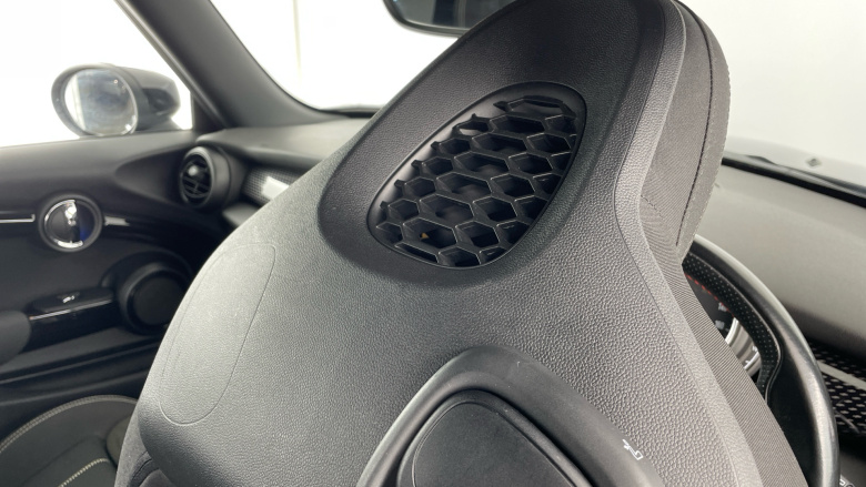 MINI Hatchback 2.0 Cooper S Sport II 3dr Auto [Comfort Pack] Petrol Hatchback